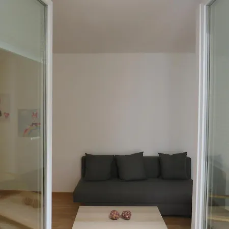 L8 Street - Mollstrasse 28 아파트